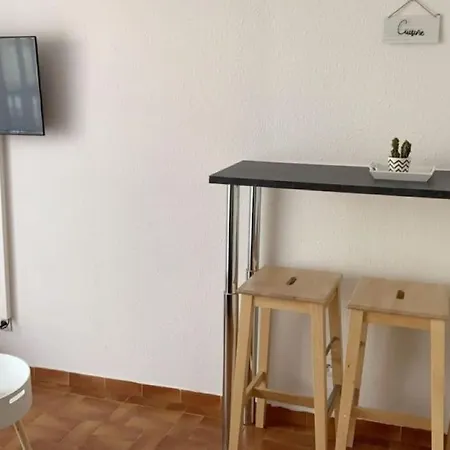 Beau Studio A 2 Min De La Mer Avec Menage Inclus