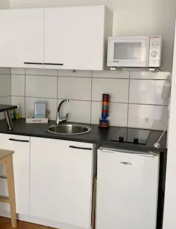 Beau Studio A 2 Min De La Mer Avec Menage Inclus *